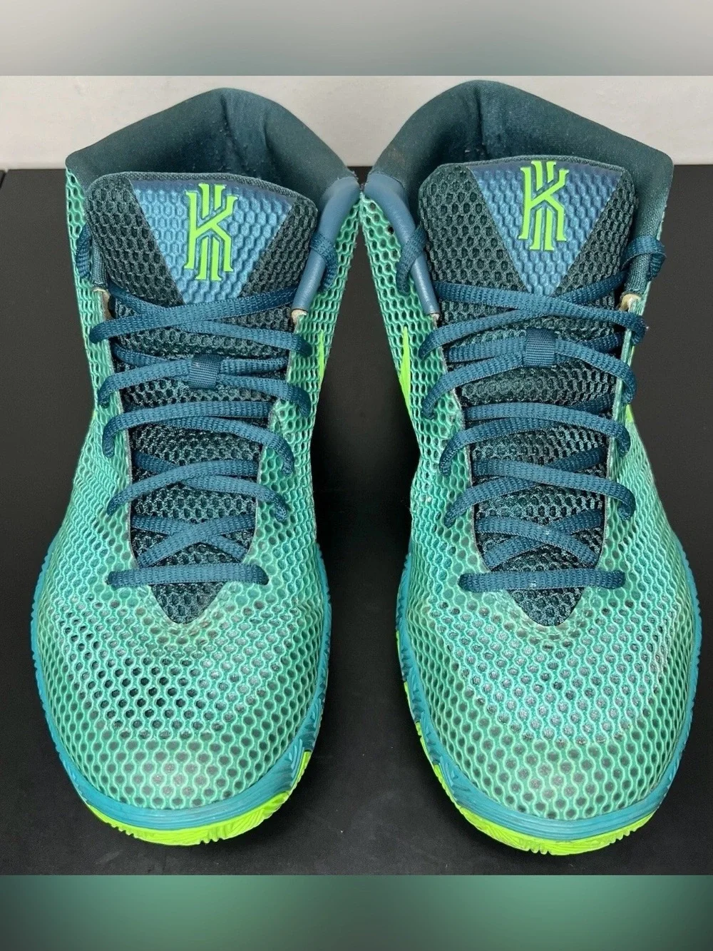 Nike Kyrie Irving 1 Australia Men’s Basketball Sneakers In Great Shape!